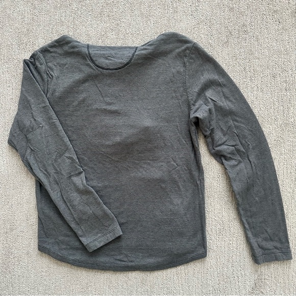 On The Byas men’s Pullover Hoodie - Picture 5 of 6